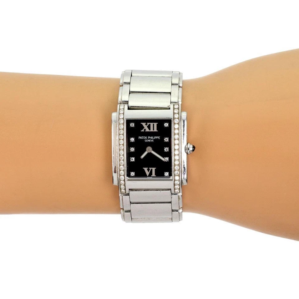 Reloj de cuarzo Patek Philippe Twenty-4 diamantes rectangular para mujer Foto 4 de 4