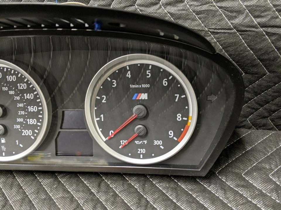 Cuadro de instrumentos BMW E64 M6 K40 MPH 62107839299 Foto 3 de 4