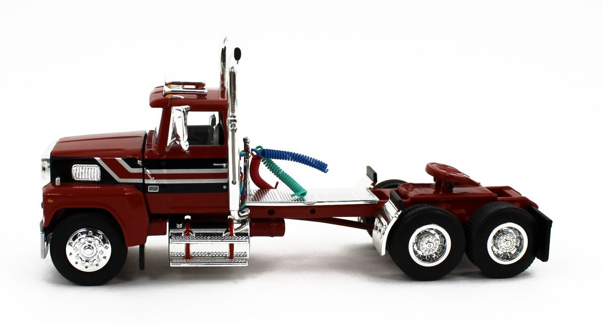 DCP 1:64 *RED & BLACK* FORD LTL 9000 Day Cab w/CHROME East End