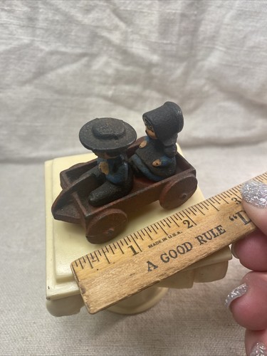 Vintage Wilton Cast Iron Amish Boy and Girl Figures in Red Wagon**LOOK** - Picture 3 of 8