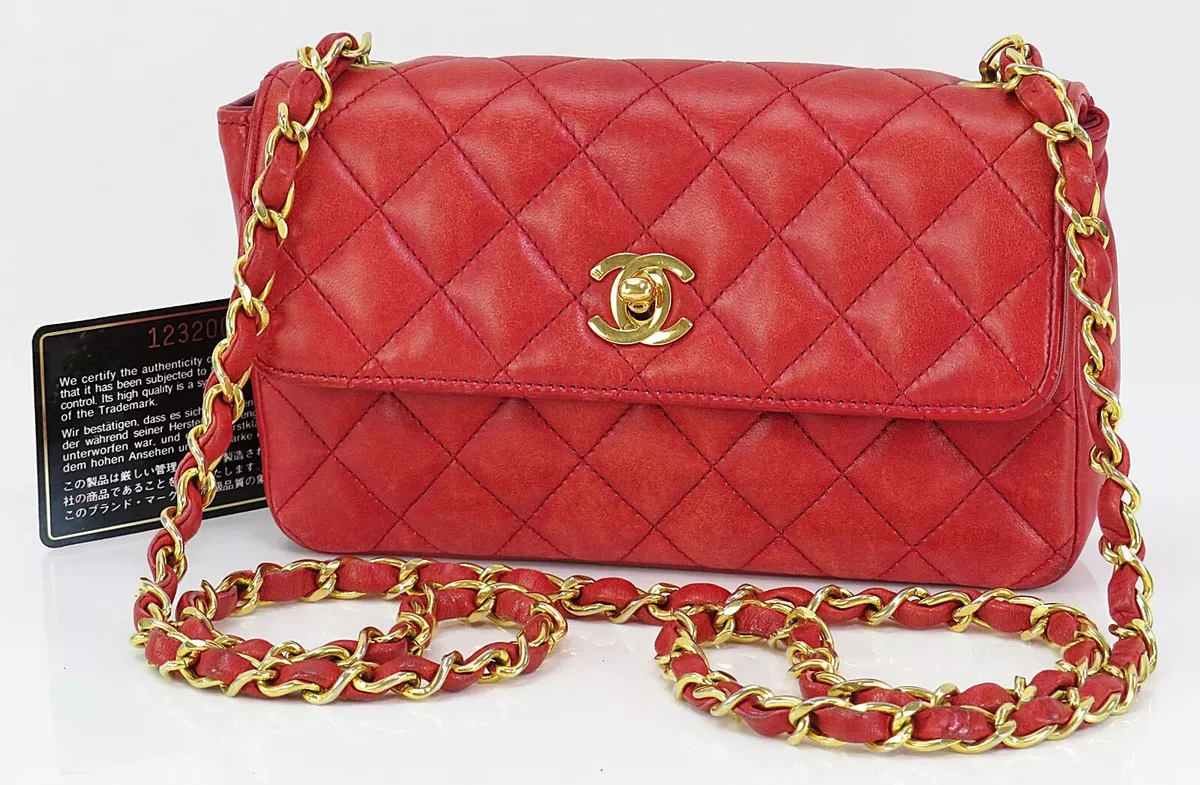 CHANEL 1989-1991 Red Lambskin Turnlock Full Flap Small – AMORE Vintage Tokyo