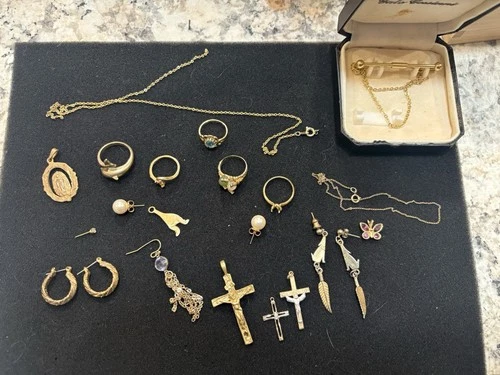 Vintage Mod Mixed Lot Costume Jewelry Craft Repurpose Wear Repair Crosses Jesus