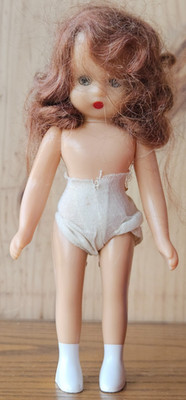 STORYBOOK DOLL. U.S.A. SLEEPY EYE, RED HEAD. 5 1/2 INCH. NO ACCESSORIES SORRY