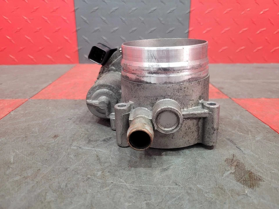 Корпус дроссельной заслонки дроссельной заслонки 2007-2013 BMW 335i 3.0 N54 в сборе 13547556119 - Изображение 2 из 4