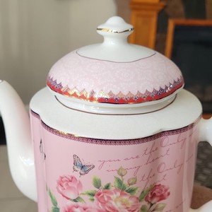 Eileen's Reserve Pink Floral Ceramic Teapot w/ Lid, Glossy Finish