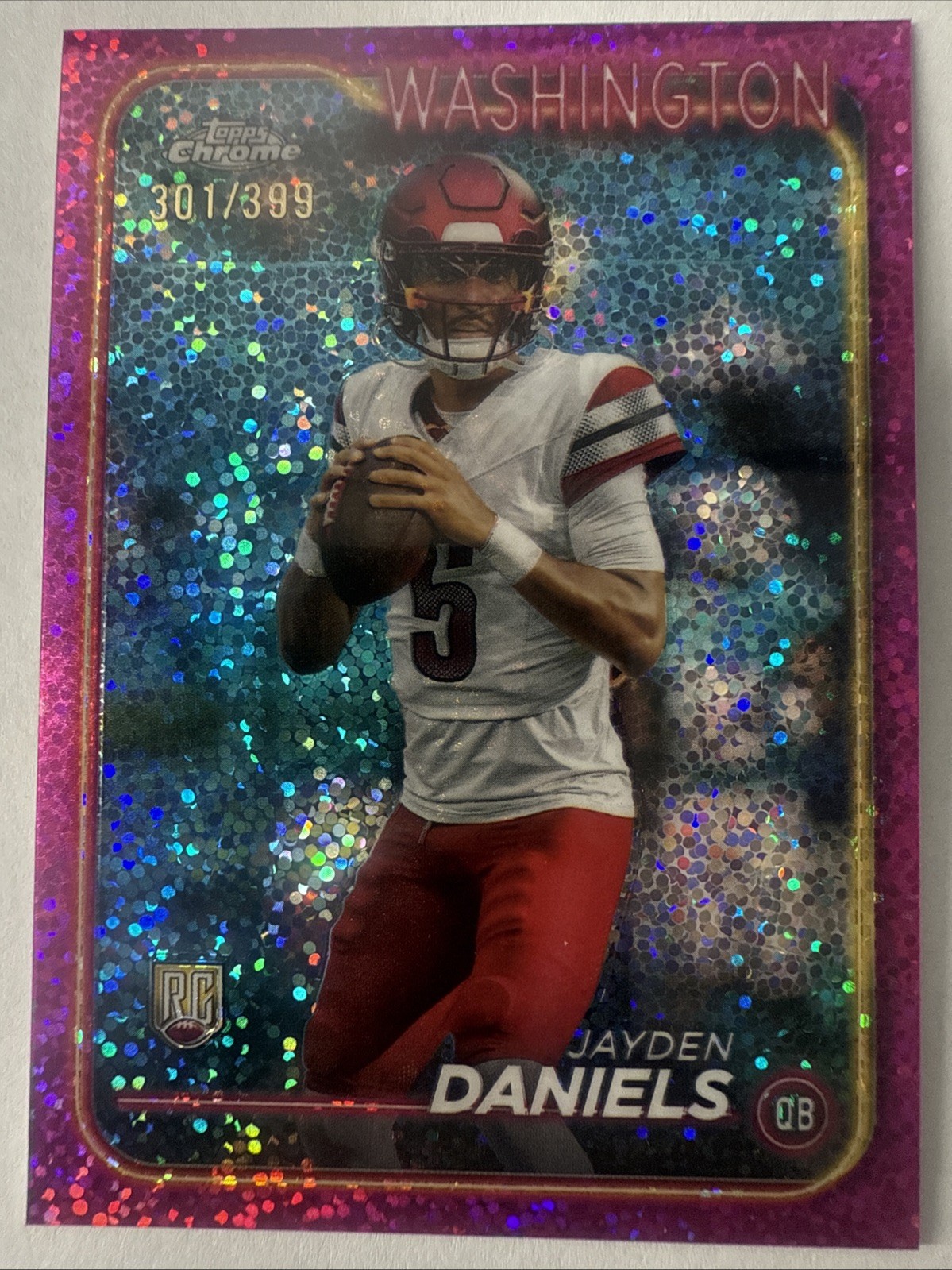2024 Topps Chrome - Rookies Jayden Daniels 201 Magenta Speckle Refractor /399 RX
