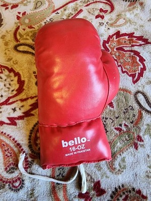 Vintage Bello Red Boxing Glove 16 oz Made in Pakistan