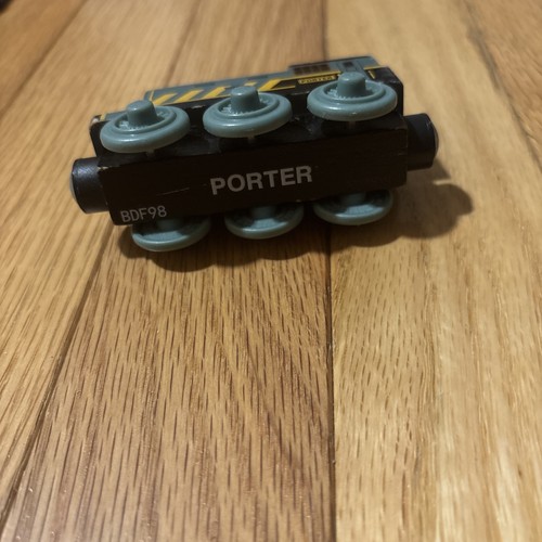 Thomas the Train & Friends Wooden Toy Porter BDF98 2324RSQ - Picture 6 of 7