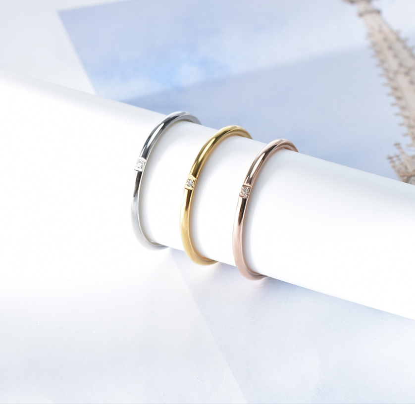 13様リクエスト Thin 1MM 18K Gold Plated Stainless Steel CZ Single Ring Band