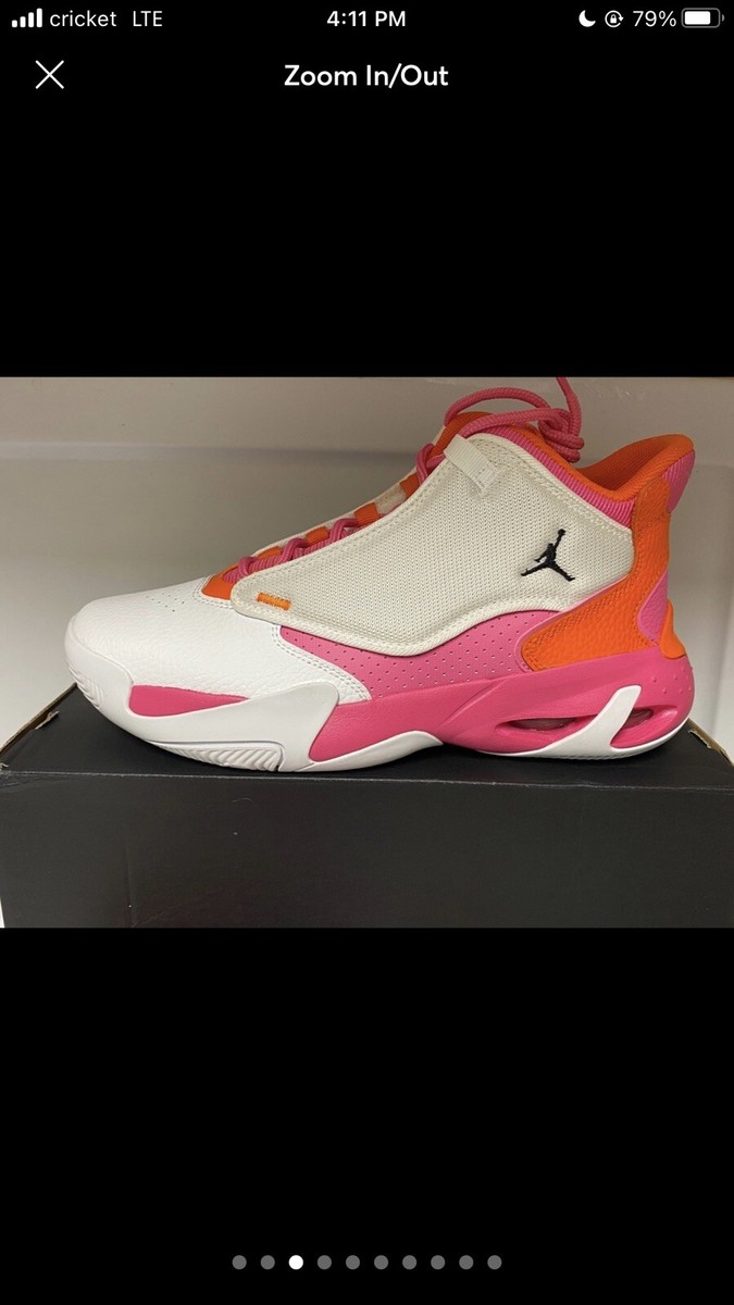 Girls Nwb Jordan Max Aura 4 WNBA Pink And White size 7 new