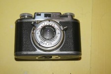 Bolsey B2 Film Camera With Wollensak Lens f 3.2 44mm has red emblem