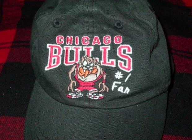 CHICAGO BULLS Youth Kids Snapback Baseball NBA Hat / Cap - TASMANIAN DEVIL Taz - Imagem 2 de 4