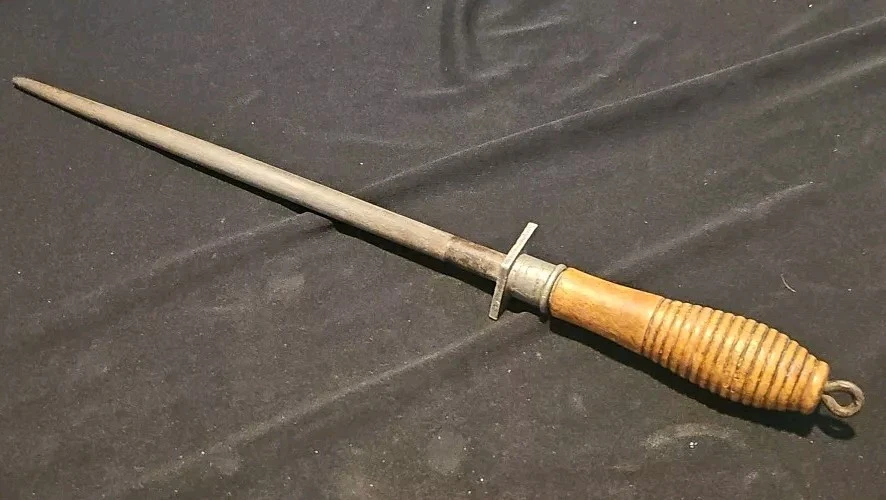 Vintage Lee's Wood Handle 12" Knife Sharpening Steel Honing Rod 18" Tip To Tip