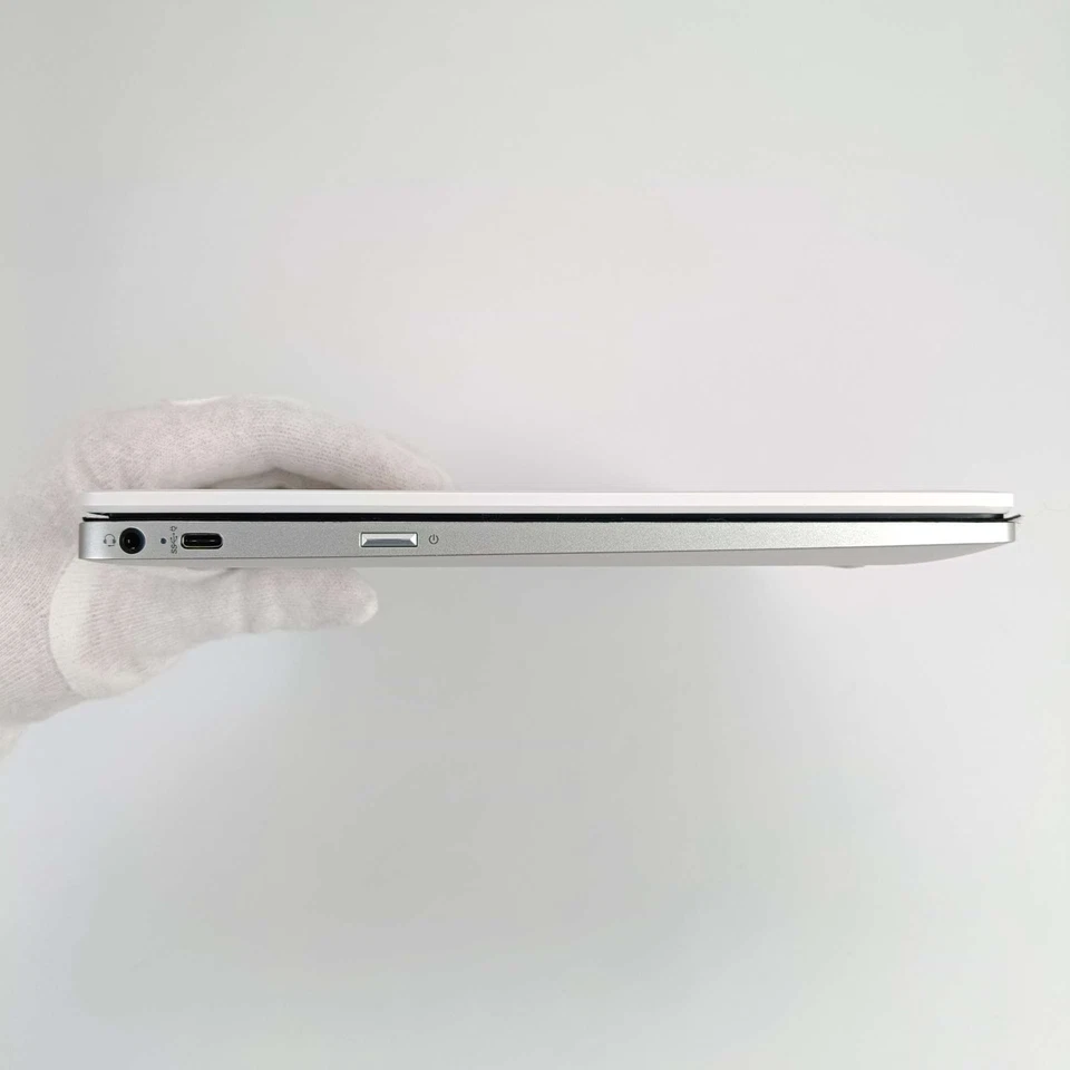 Laptop HP X360 14 G1 Chromebook 14 Intel Celeron 4 GB RAM 64 GB eMMC bianco - Immagine 3 di 4