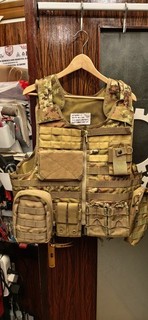 Gilet tattico colore Vegetato italiano/Coyote Brown Reggimento San Marco