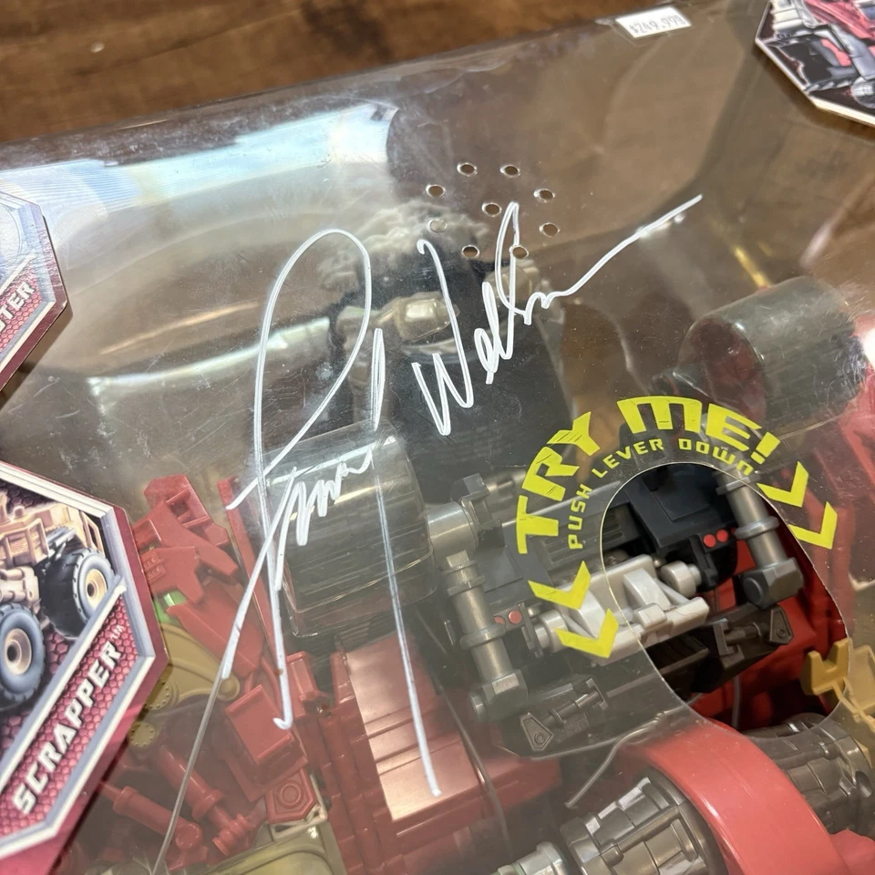 Transformers ROTF Devastator SEALED Hasbro Supreme Autographed By Frank Welker - Image 2 of 4