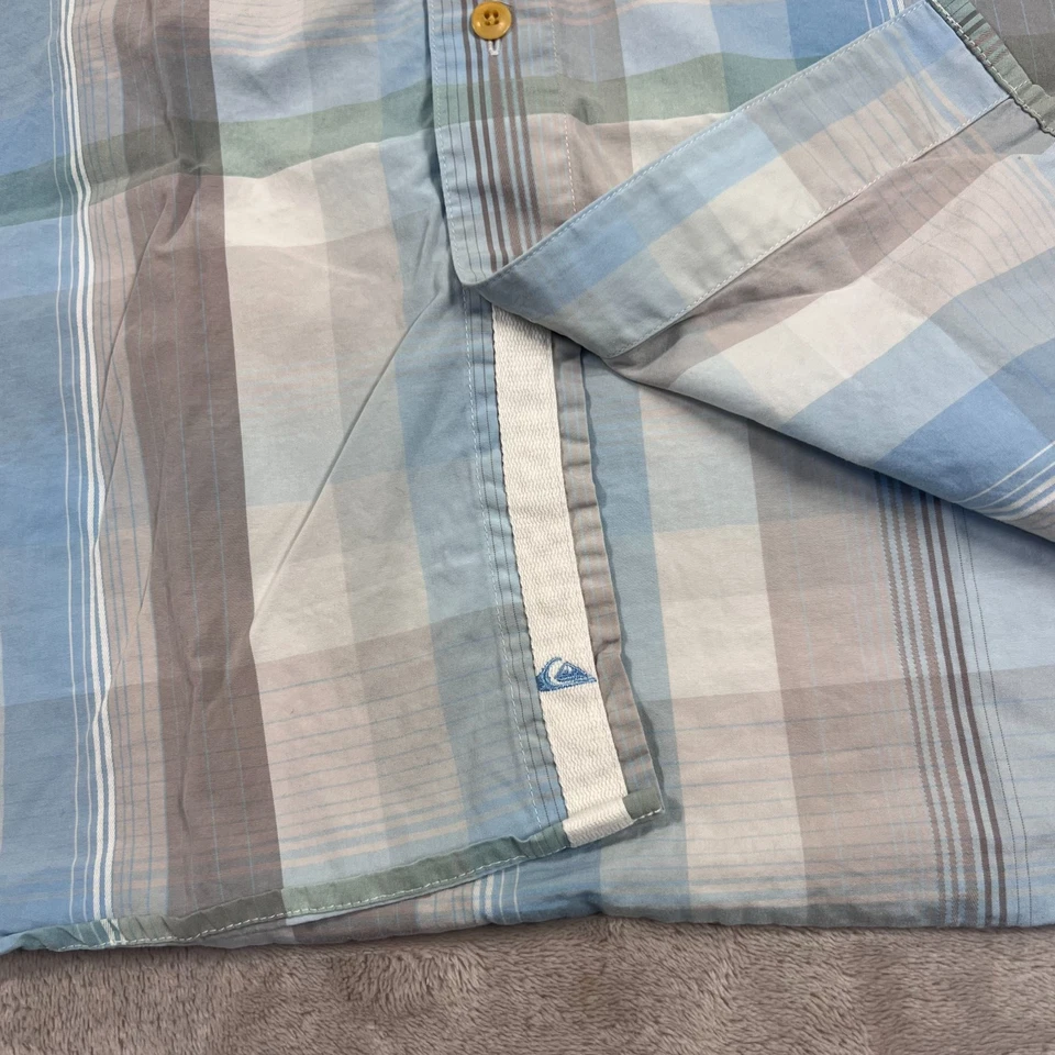Quiksilver Shirt Mens Medium Blue White Plaid Button Up Short Sleeve Casual - Image 4 of 4