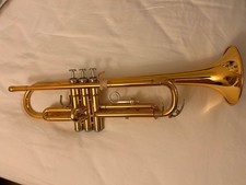 Yamaha YTR-2330 Trumpet with Case, Mouthpiece, and Cleaning Cloth And Manual
