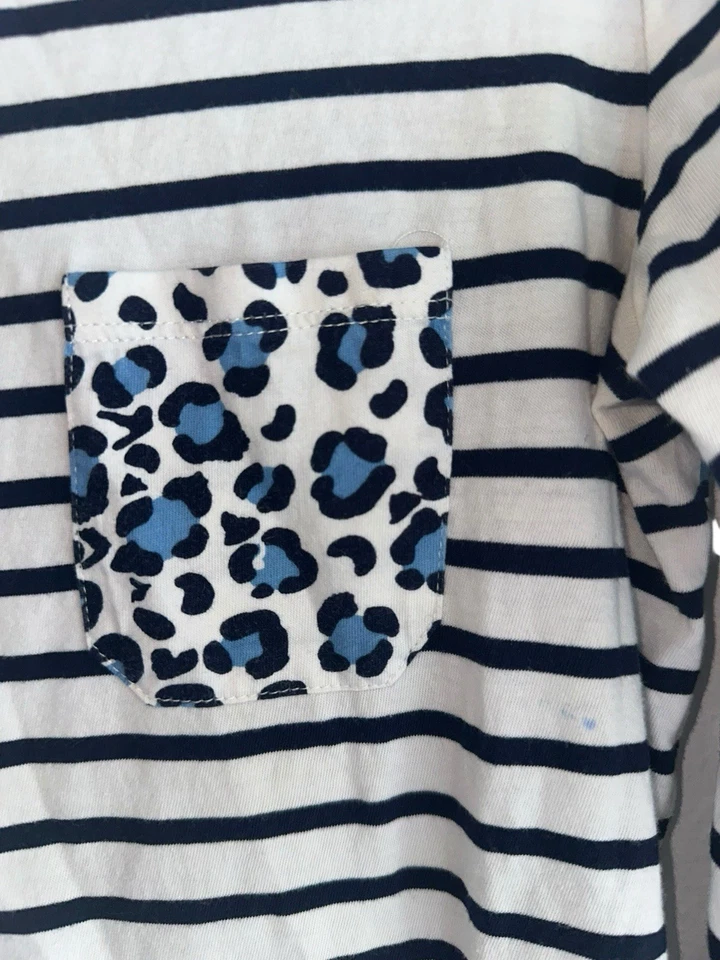 Camiseta Boden Mujer Bretón Rayas Estampado Leopardo Bolsillo Manga Larga Talla 6 Azul Marino Blanco Foto 2 de 4