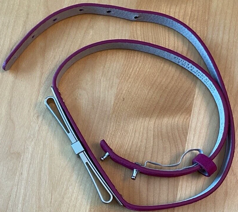 CINTURÓN DE GAMUZA FRAMBUESA MERCADO NEGRO CASA BLANCA CON DETALLE DE LAZO PLATEADO PARA MUJER TALLA S Foto 3 de 3