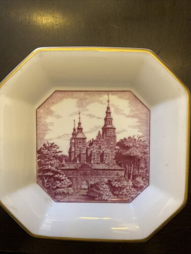 Royal Copenhagen Denmark ROSENBORG CASTLE Dish Plate Numbered - Picture 2 of 6