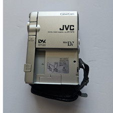 JVC CyberCam GR-DVM70 MiniDV Camcorder 10x/200x Zoom 2.5" DV A/V Silver