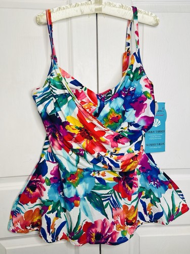 It Figures NWT Slender Thighs Womens Swim Suit Floral One Piece Sz 18W Bathing
