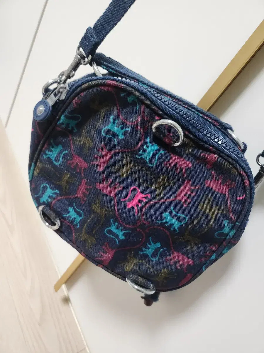 Kipling shoulder bag + monkey keyring - image 2