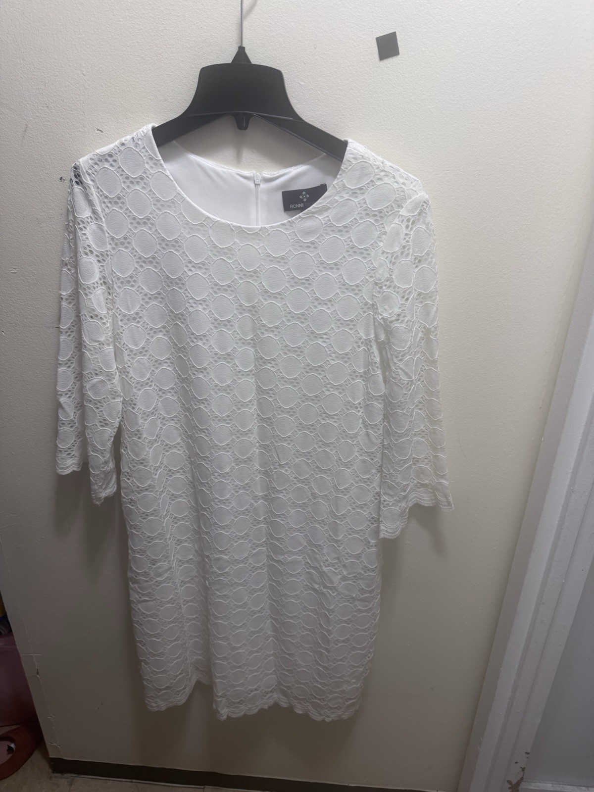 Ronni Nicole White Lace Overlay Dress size large 3/4 Sleeve