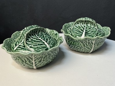 Paar Bordallo Pinheiro Vintage Kohl glasierte Keramik Deckelschalen 6  x 4 