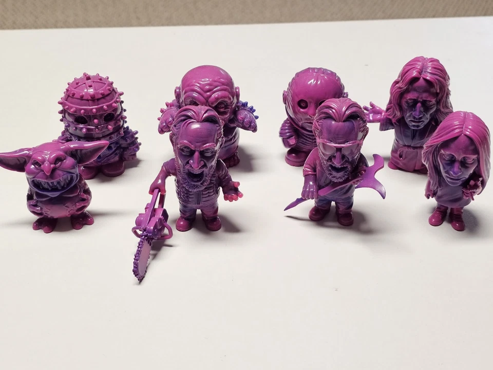 Juego básico completo de 8 figuras Sofubi Unbox Industries WGT MANDY H2,7 pulgadas Foto 2 de 4