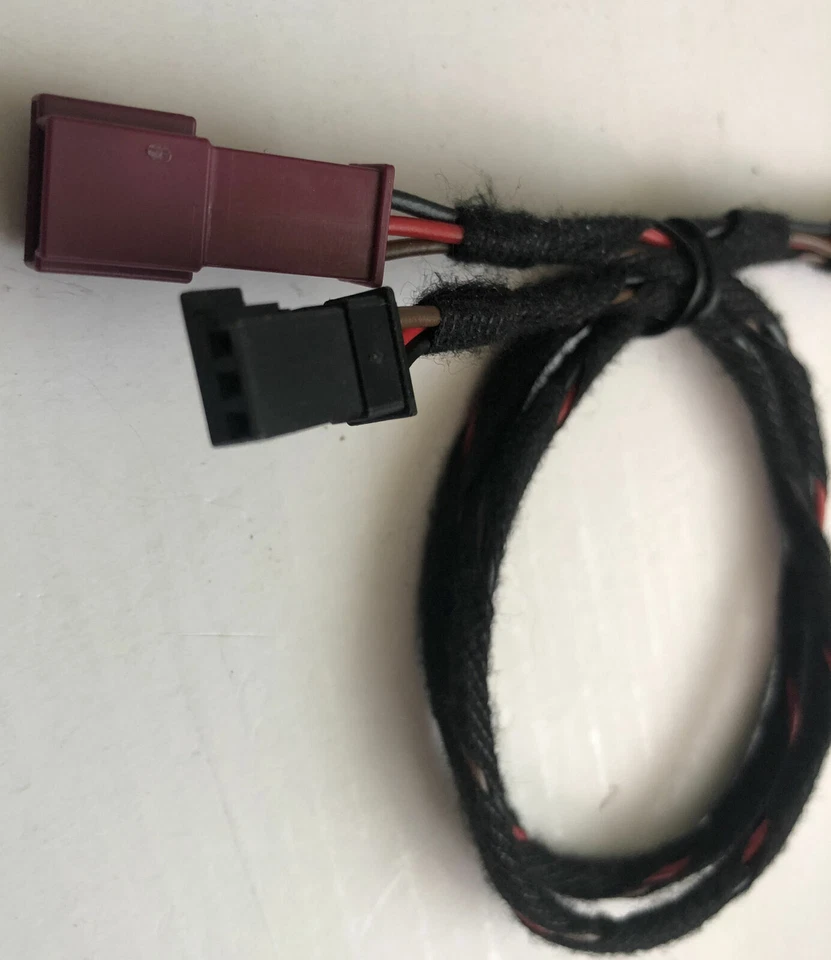 BMW F30 F32, F36 F80 3/4 Series Y Cable for Ambient Light LCI AC/Radio Retrofit - Image 3 of 4