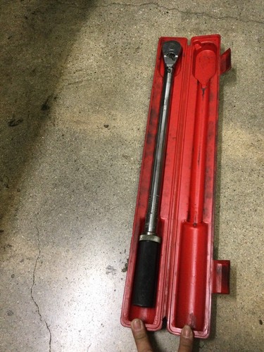 Matco Tools TRC150 1/2" Drive Torque Wrench (10-150 FT/LBS) - Picture 3 of 4