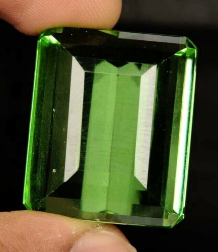 162.00 Ct. Large Green Peridot Emerald Cut Faceted Loose Gemstone Gift for Women - Picture 2 of 6