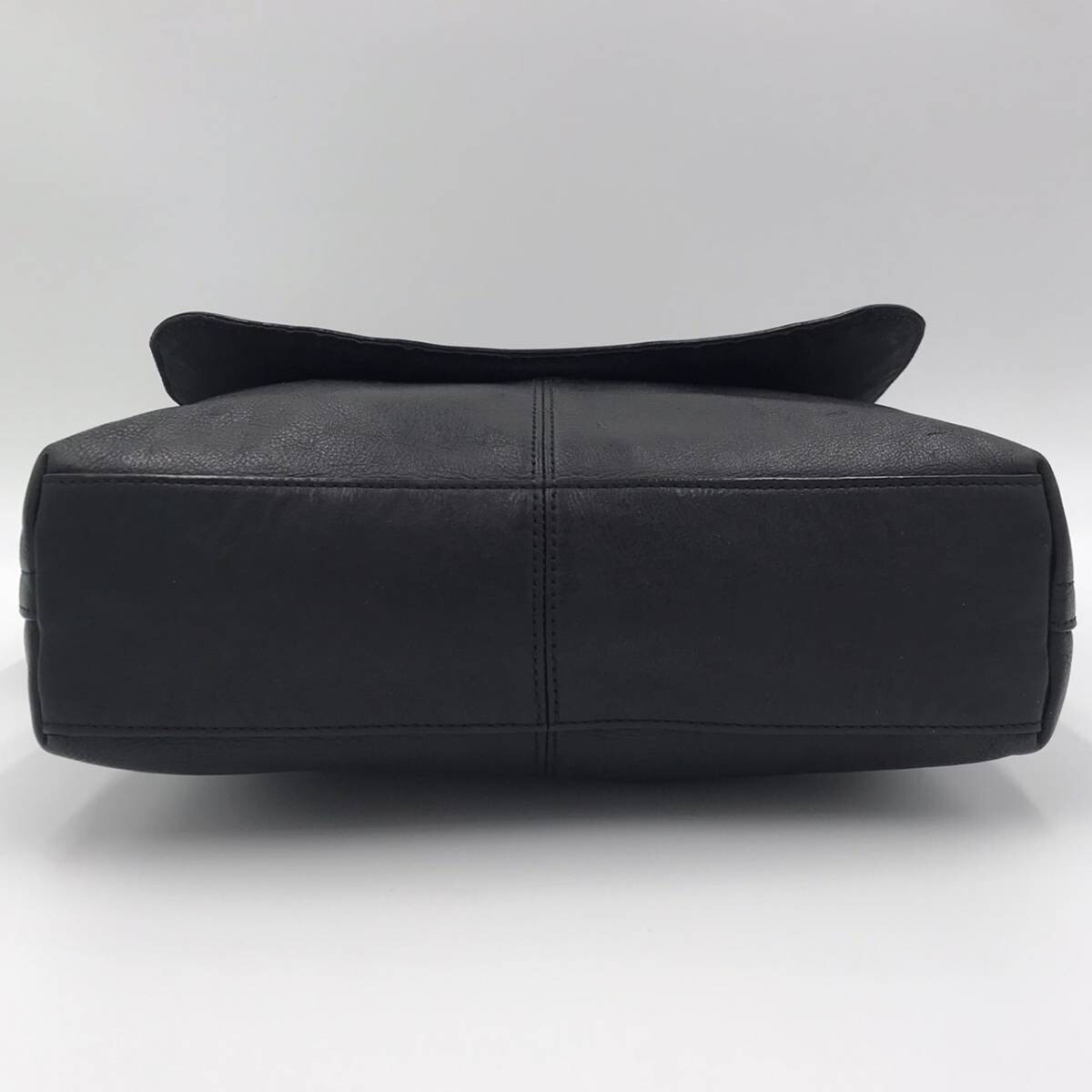 COACH F72108 SULLIVAN SMALL MESSENGER IN SPORT CALF LEATHER BLACK