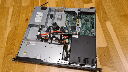 HPE DL20 Gen9 Rack Mount Server E3-1230v5 , 64GB RAM , 2 x 1 TB 2.5" HDDs - Photo 8/15