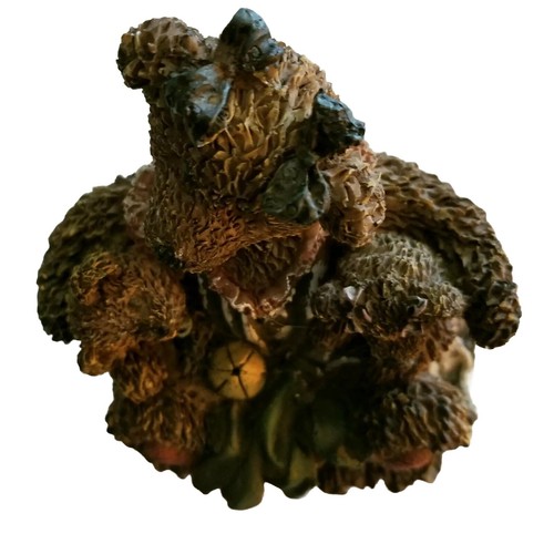 Mamma Bear With Babies Figurine.  Rustic.  Resin.   - Picture 6 of 6