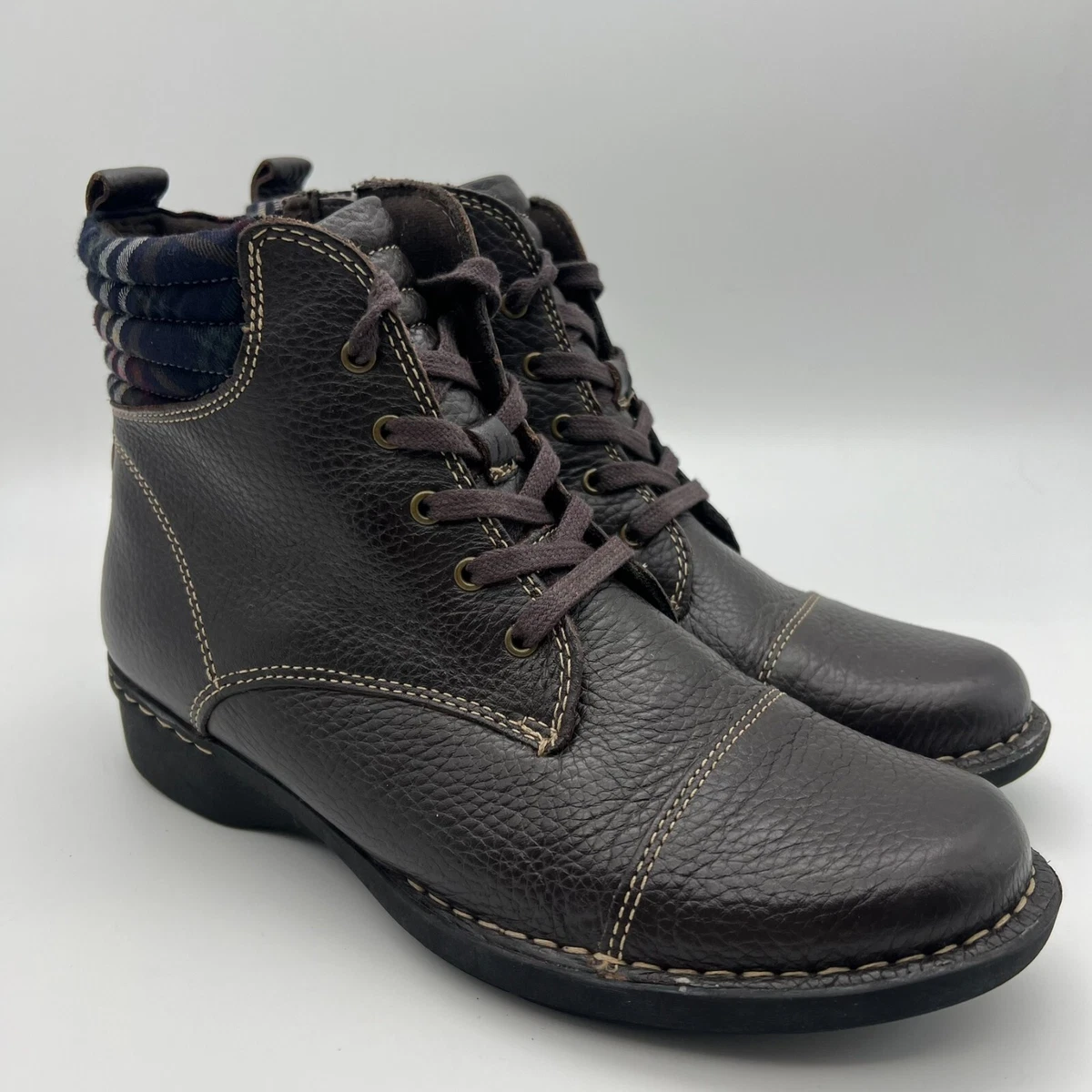 Clarks Women\'s Micah Brown Leather Chukka Boots Size‎ 8.5 A modern chukka with classic Clarks character ? The Monahan  main image 3