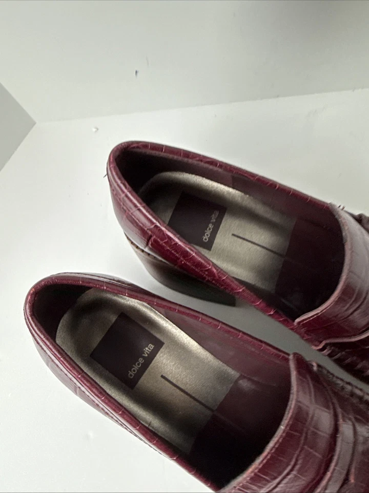 Zapatos de salón Dolce Vita Talie para mujer tacón alto cuero cabernet en relieve 6,5 Foto 3 de 4