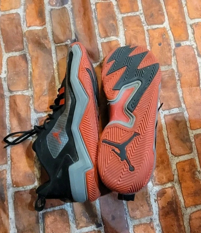 Jordan One Take 4 Bred Mens Shoes Sz 11 Black Gray Red Guc - Image 4 of 4