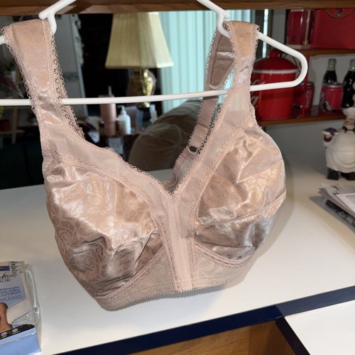 Playtex 18 Hour Ultimate Shoulder Comfort Wirefree Bra-4693 44B New - Picture 2 of 13
