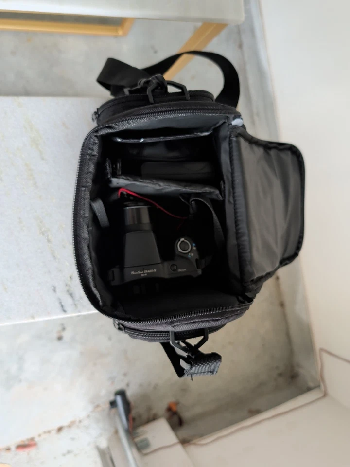 Cámara digital Canon PowerShot SX420 IS Wi-Fi 20,0 MP - negra con accesorios. Foto 4 de 4