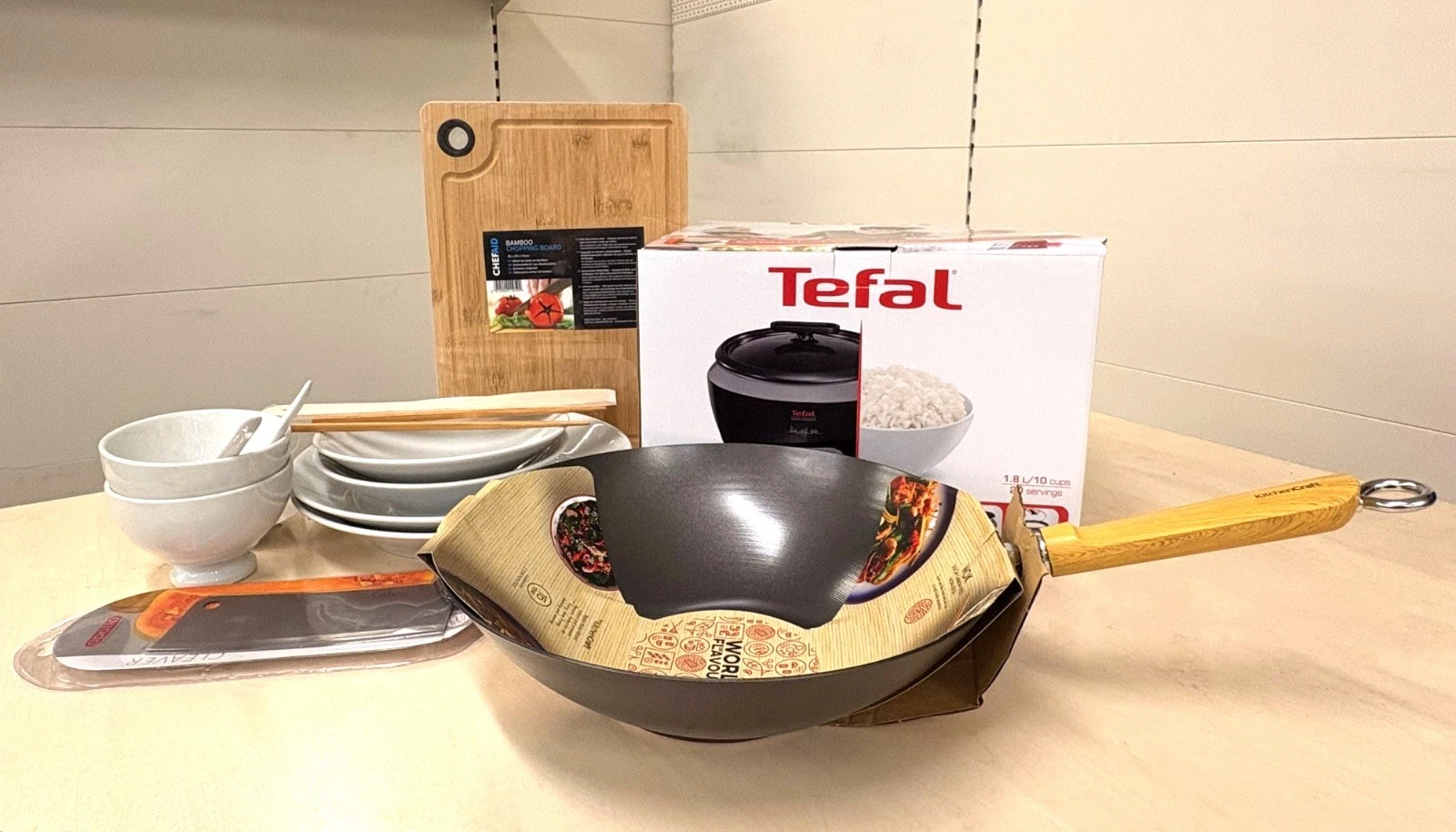 Tefal Cool Touch Rice Cooker Bundle With Wok, Crockery & Cleaver