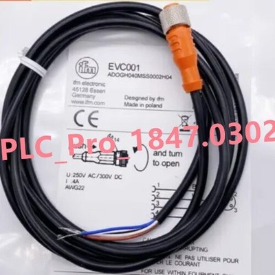 EVC001 1PCS Brand New IFM  EVC001 Connector  Fast delivery *kk