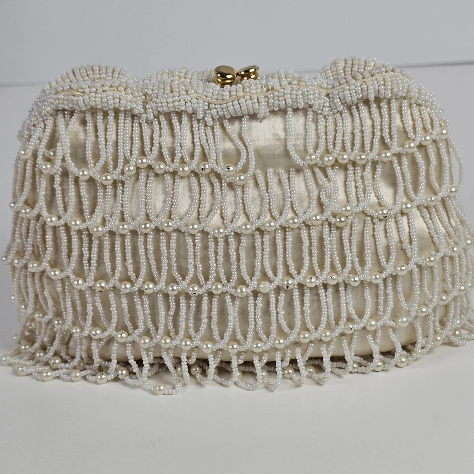 Vintage 1950s Beaded Pearl Satin Purse Handmade in Hong Kong – Gold Chain Clutch - Image 4 of 4