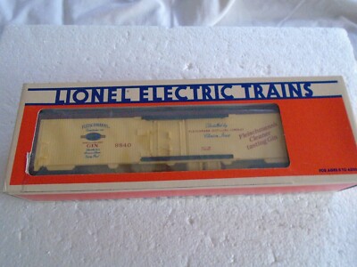 LIONEL O & 027 GAUGE FLEISCHMANN'S GIN  BILLBOARD REFFER 6-9840