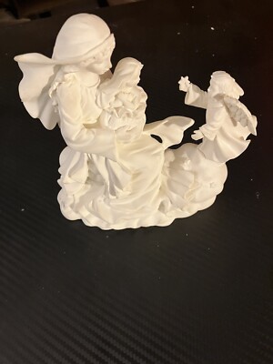 MILLENIUM PEACE ON EARTH FIGURINE BY ROMAN INC. 1995. DWK 121 Wing Glued