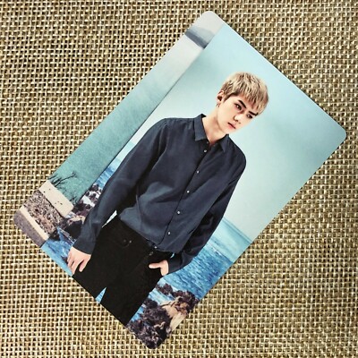 EXO SEHUNトレカ season greeting 2017 トレカ EXO SEHUN [2017 Season's Greetings] Mini Calendar Official