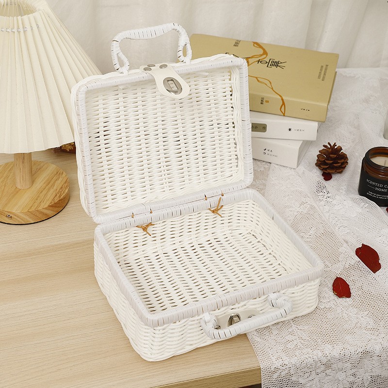 Retro Woven Storage Box Odorless Rattan Picnic Box For Outdoor Easy To Use