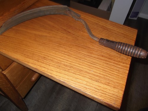 Antique Farm Hand Scythe/Sickle Black Beehive handle very nice
